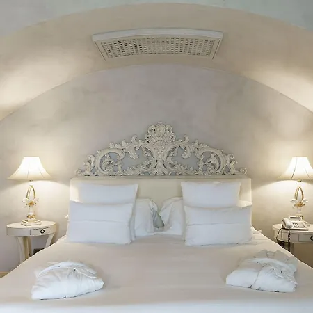 Palace Luxury Hotel 5*