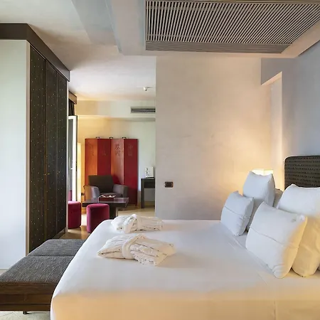 Palace Luxury Hotel 5*