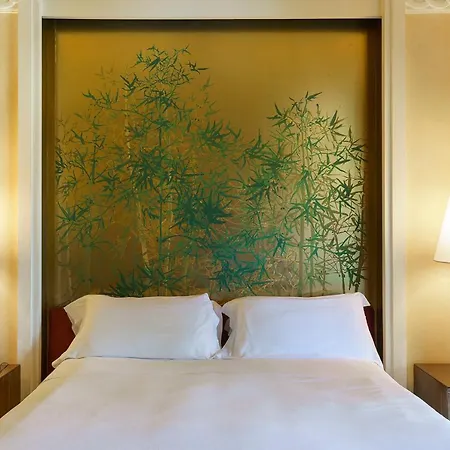 Palace Luxury 5*