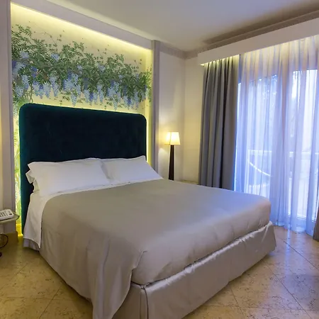 Palace Luxury 5* קטאניה