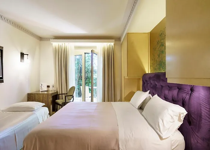 Palace Luxury Hotel 5*